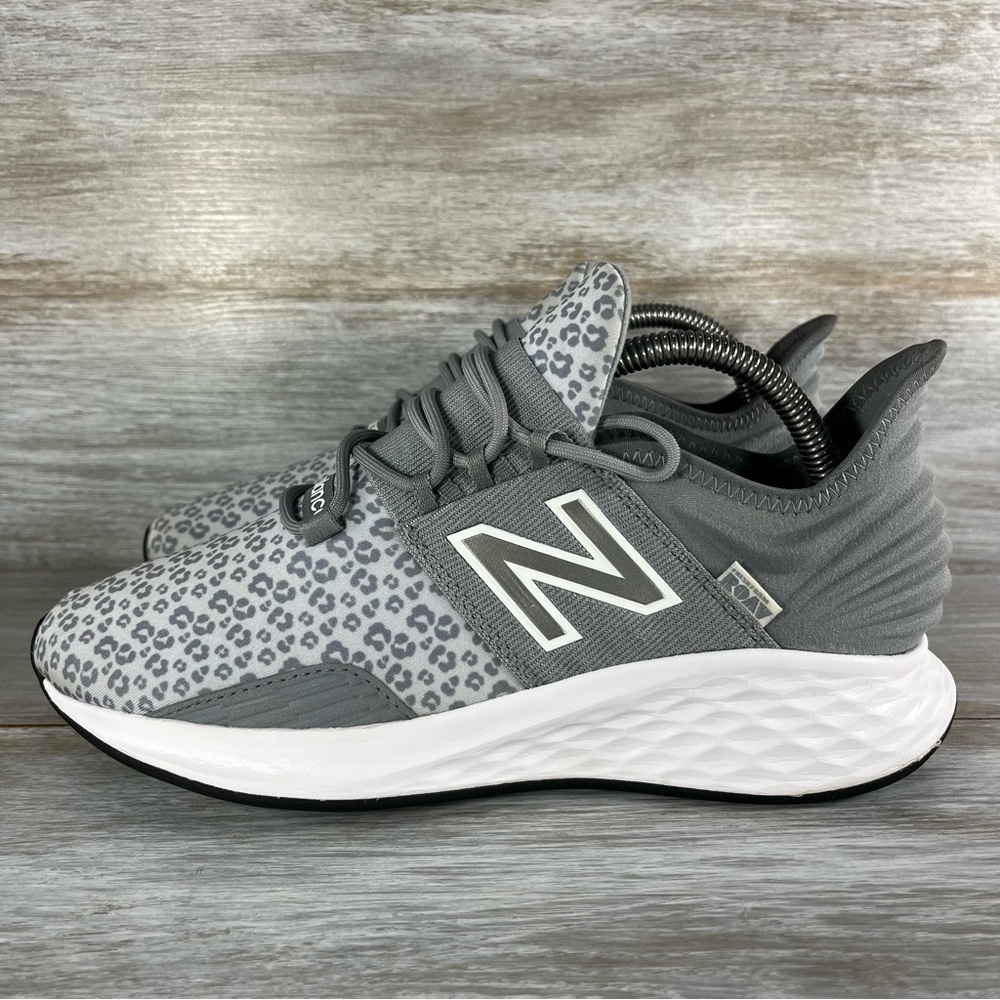 New Balance Womens Fresh Foam Roav WROAVMS Gray Running Shoes Sneakers Size 9